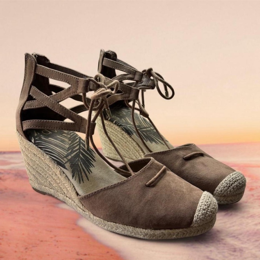 Dolce Vita Women’s Taupe Espadrille Wedge Sandals with Ankle Tie